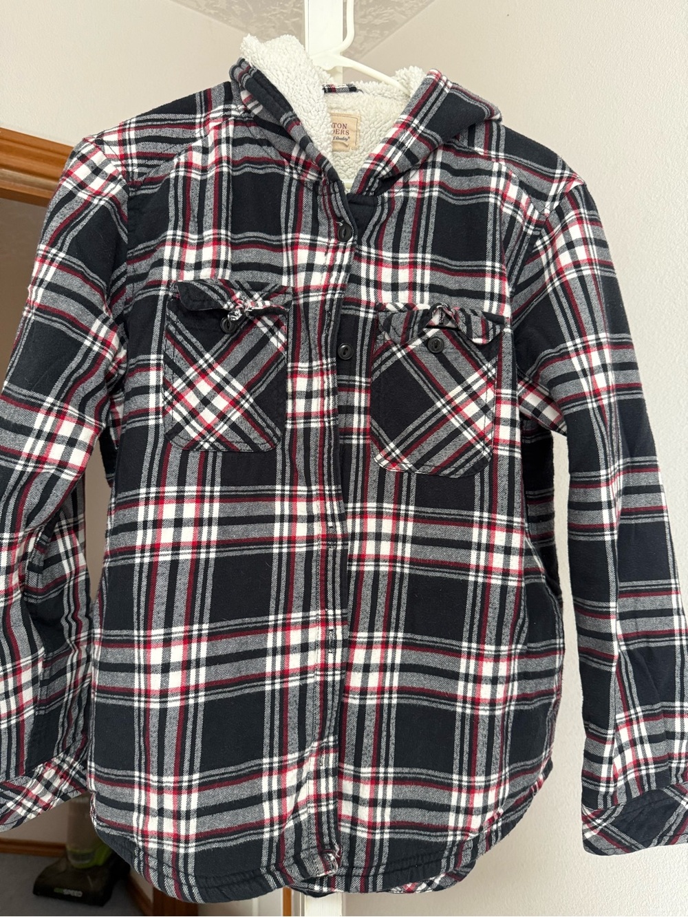 Women Boston Traders black and red plaid flannel Sherpa hoodie #flannel